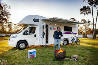 Thumbnail picture gallery for the 4 Berth Conquest Royale Motorhome
